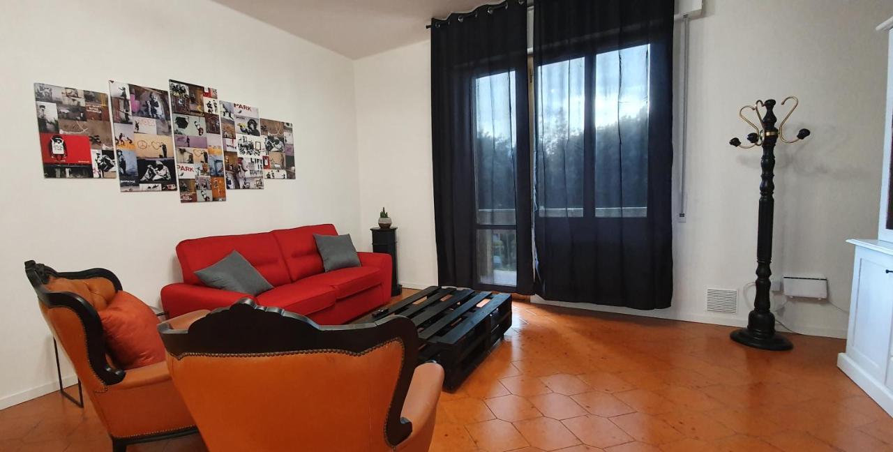 Apartamento 2 Bed Flat Centre & Stadio Free Parking Terni Exterior foto